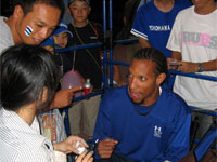 横浜ベイスターズ秋祭り2005「フェイスペインティングDAY」の様子