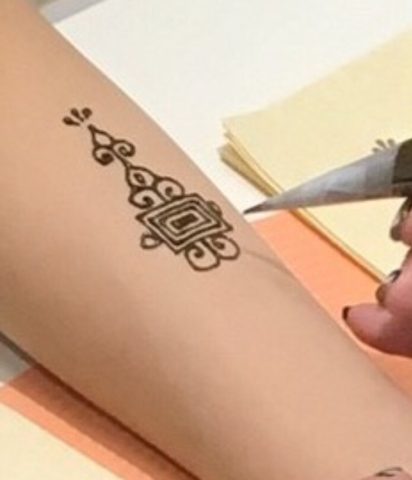 メヘンディ・ヘナアートセミナーの画像
