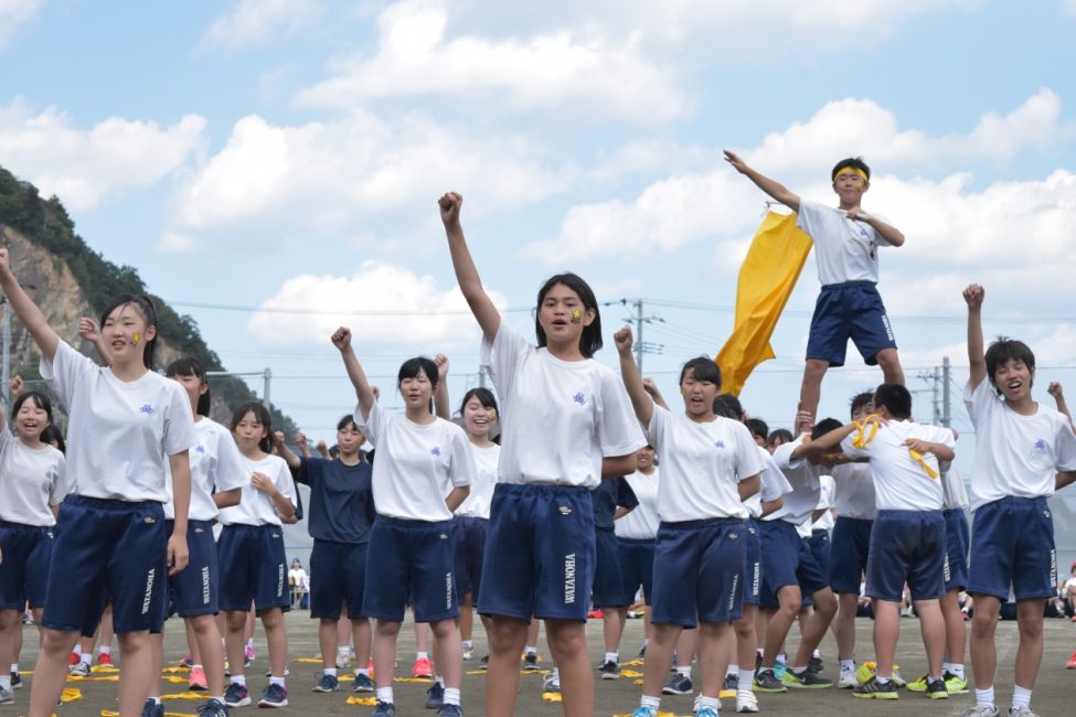 渡波中学校運動会フェイスペインティングの画像