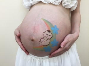 スタジオアリス　マタニティペイントの画像
