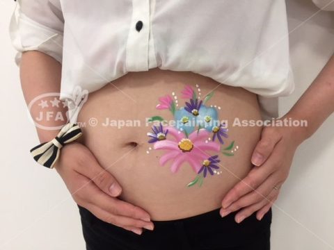 スタジオアリス　マタニティペイントの画像