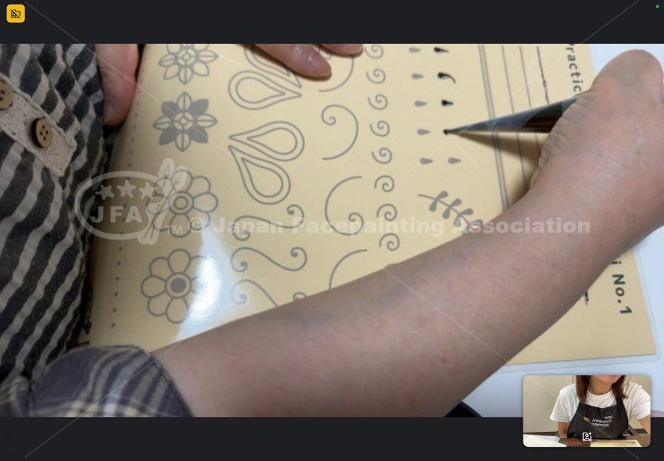 メヘンディ・ヘナアート資格認定講座_オンライン