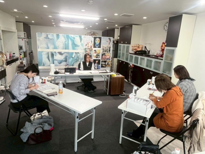 フェイス＆ボディペインティング技能検定2級資格認定講座の画像