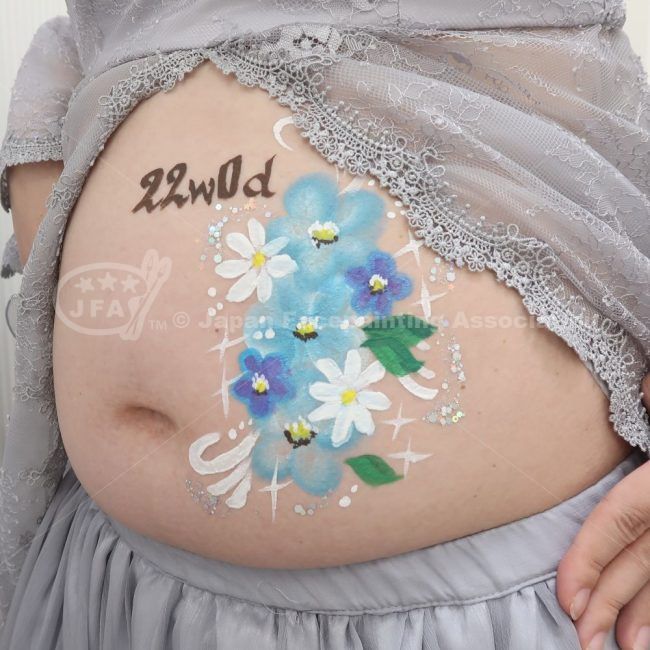 マタニティペイント「フラワー」の画像