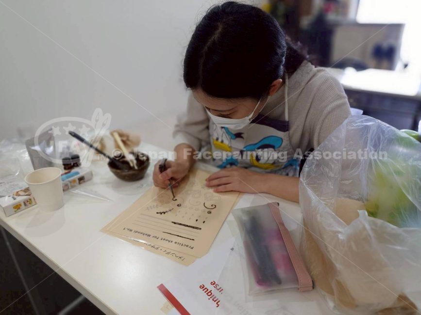 メヘンディ・ヘナアート資格認定講座の画像