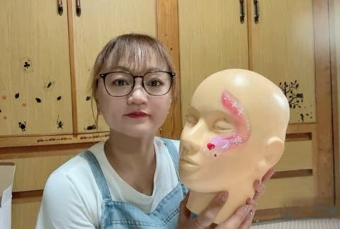 フェイス＆ボディペインティング技能検定2級資格認定講座の様子